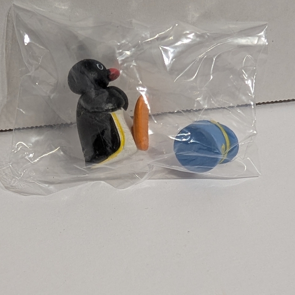 Upset Pingu With Hat Penguin Toy Figure - Picture 5 of 8